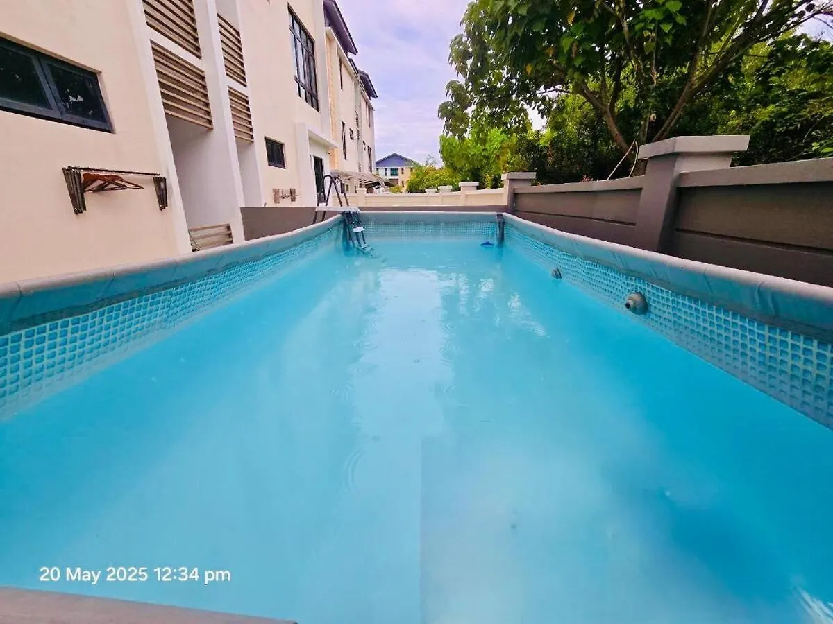 Happy Villa - Private Pool, 5Br, Ktv, Bbq, Ps5 Just 3 Mins To Batu Ferringhi Beach! Hébergement de vacances