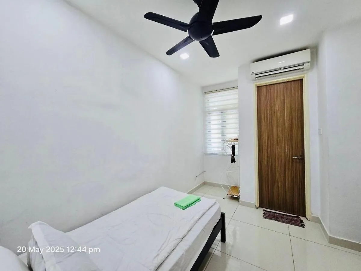 Happy Villa - Private Pool, 5Br, Ktv, Bbq, Ps5 Just 3 Mins To Batu Ferringhi Beach! Hébergement de vacances