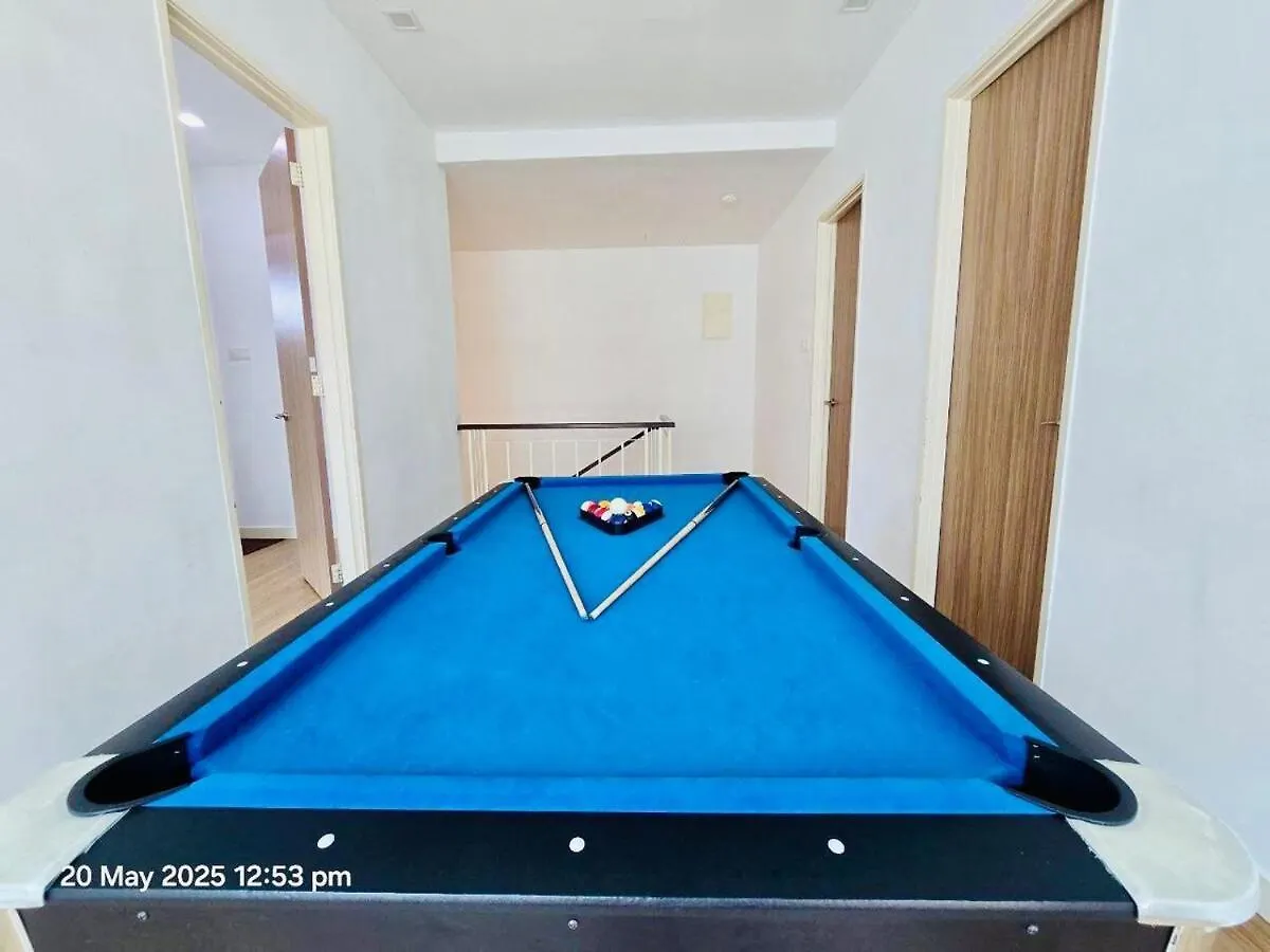 Happy Villa - Private Pool, 5Br, Ktv, Bbq, Ps5 Just 3 Mins To Batu Ferringhi Beach! 0*,  Малайзия