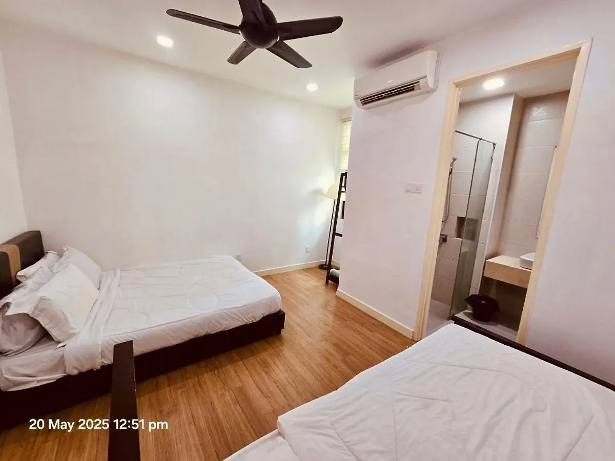 Дом отдыха Happy Villa - Private Pool, 5Br, Ktv, Bbq, Ps5 Just 3 Mins To Batu Ferringhi Beach!