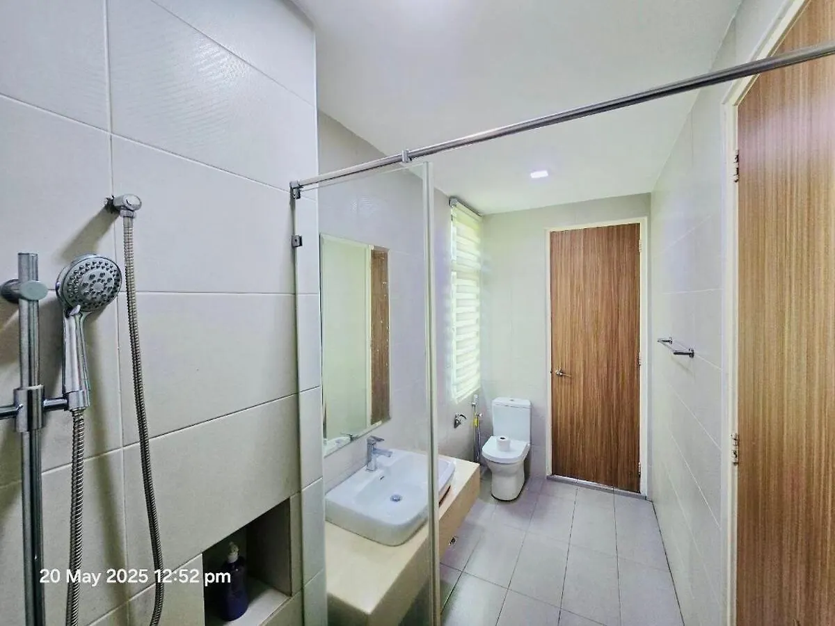 Happy Villa - Private Pool, 5Br, Ktv, Bbq, Ps5 Just 3 Mins To Batu Ferringhi Beach!